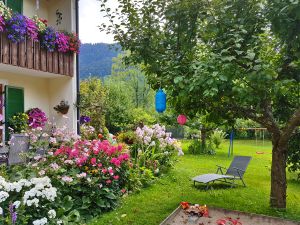 Garten mit Terrasse Ferienwohnung
