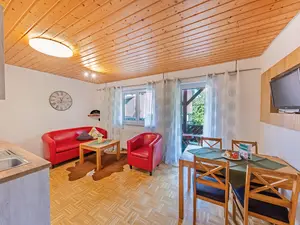 Wohnbereich und Essbereich