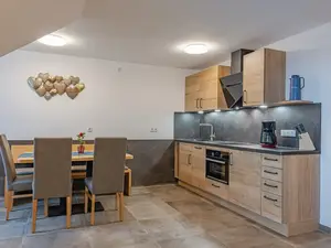 Küche und Essbereich