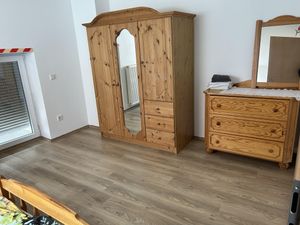 Schlafzimmer Schrank&amp;Kommode