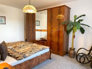 Schlafzimmer 1 mit Doppelbett