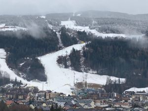 SUN HILL APPARTEMENTS - Blick auf die Planai