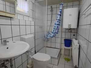 Bad mit WC udn Dusche