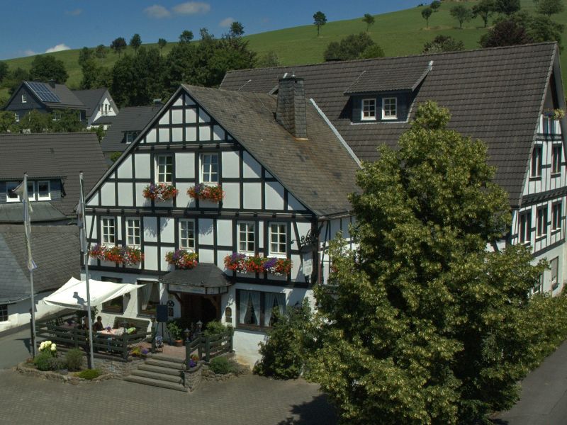 Wüllners Landgasthof - Oberhenneborn Schmallenberger Sauerland