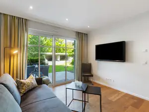 Photo, INSIDE, OUTSIDE