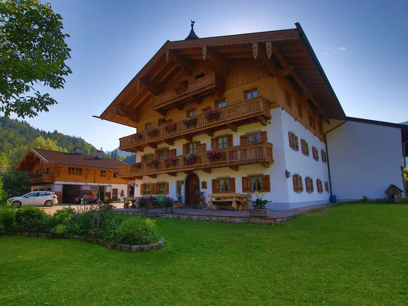 Garten und Terasse natürlich auch für unsere Gäste Garten und Terasse natürlich auch für unsere Gäste