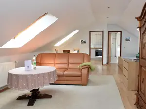 Wohn- und Schlafzimmer