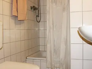 Einzelzimmer - Badezimmer