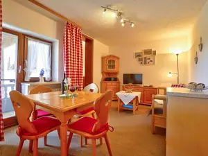 Wohn- und Essbereich