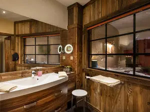 Badezimmer Wellnesszimmer Deluxe im Neubau