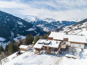 Außenseite Ferienhaus [Winter]