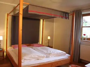 Im Himmelbett die Welt vergessen...