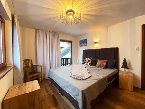 one_of_7_bedrooms one_of_7_bedrooms