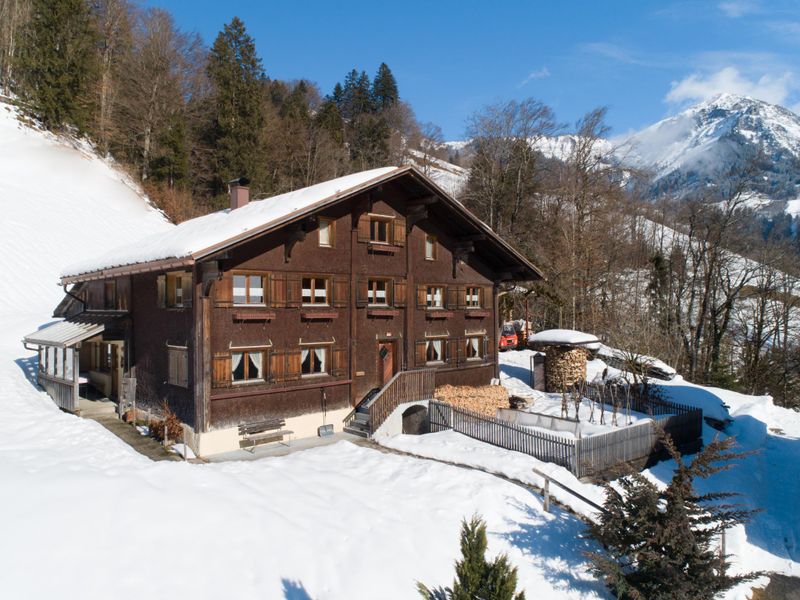 Außenseite Ferienhaus [Winter]