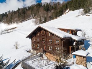 Außenseite Ferienhaus [Winter]