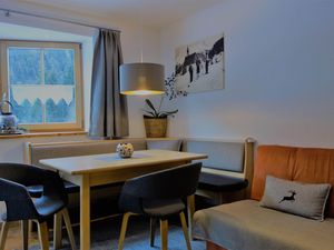 Ferienwohnung_Montafon_Madrisella_Wohnküche (3)