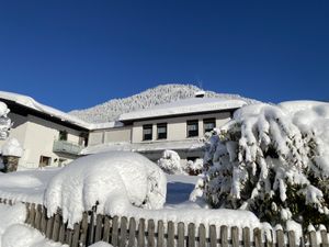 Wohnungsansicht außen Winter