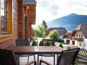 Terrasse mit Bergblick