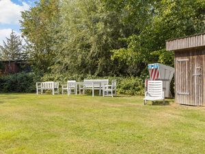 Gartenmöbel und Strandkorb