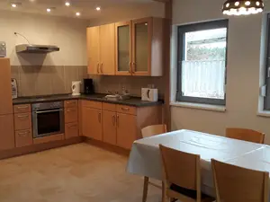 Küche mit Essbereich