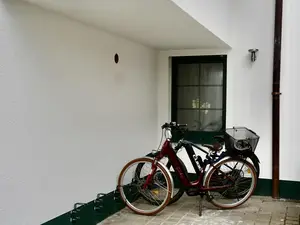 5 Abstellplätze für Fahrräder