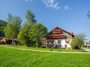 Unser Haus mit großem Garten