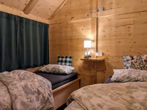 Gartenaus nachts - NEU: mit Klimaanlage!