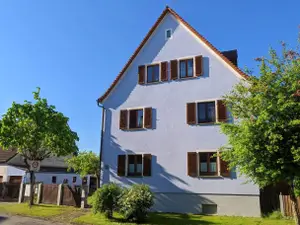 Haus von der Straße aus Haus von der Straße aus