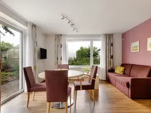 Photo, INSIDE, OUTSIDE