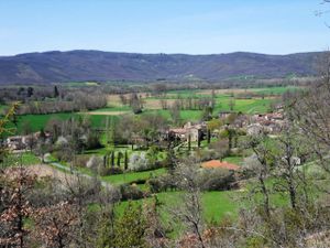 Le village de Labarthe-Bleys