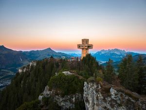 Jakobskreuz Buchensteinwand