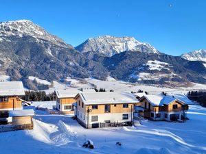 Nordblick: Stoderzinken, Kammspitze &amp; Grimming