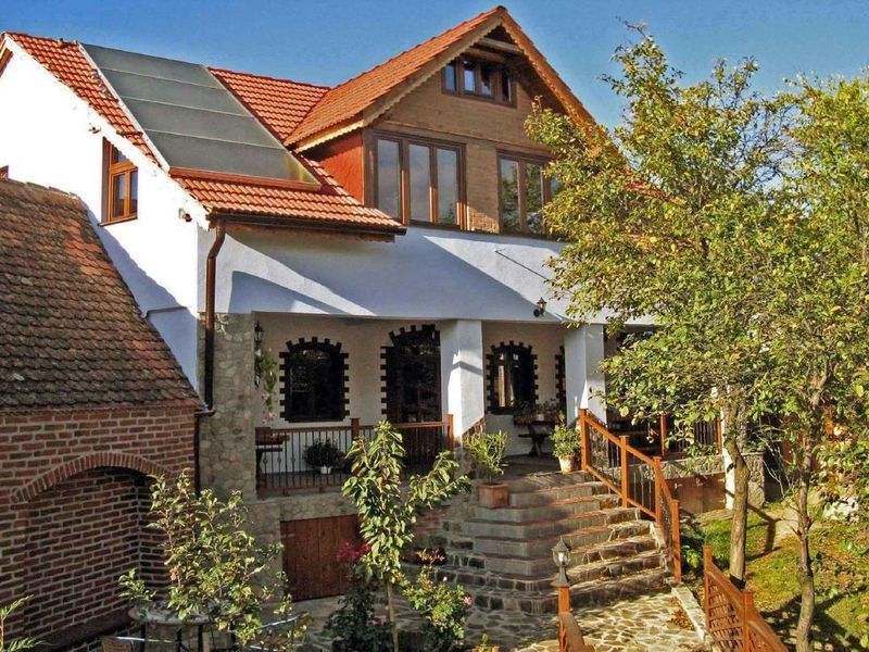 Casa Crina • Ferienhaus-Villa am Fuße der Karpaten bei Sibiu-Hermannstadt, Transsilvanien-Siebenbürgen, Rumänien