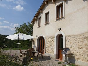 Terrasse. Die Seitenterrasse von "Grenache" bietet viel Privacy