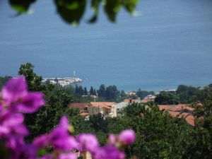 Blick auf das Meer und  Ičići