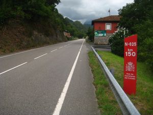 Ortsausgang Tornin N 625 km 150 noch 95 Meter links rein am Überholverbotsschild