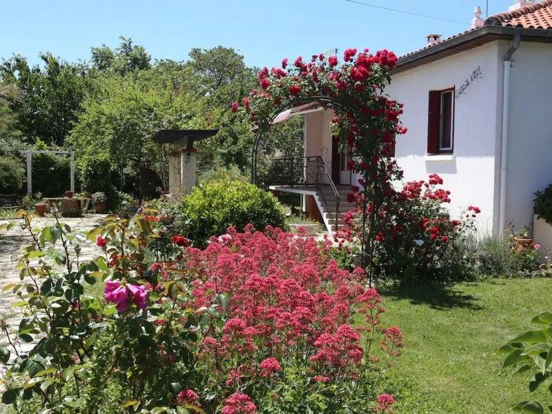 Le Chant des Fleurs, Saint Sulpice la Pointe - Gît