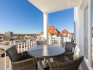 Balkon mit Gartenmöbeln