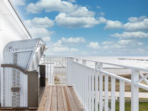 Balkon mit Strandkorb