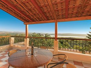 balcony-terrace