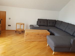 Wohnzimmer Bild 1