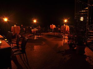 Terrasse bei Nacht