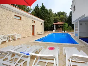 PoolOfHouse PoolOfHouse
