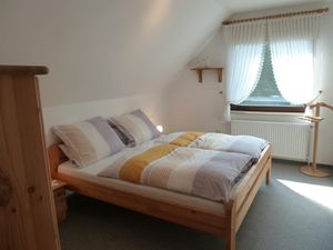 Haus am Walde Schlafzimmer mit Doppelbett