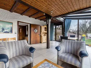 Photo, INSIDE, OUTSIDE