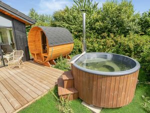 hot-tub