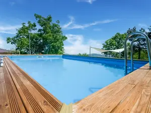 PoolOfHouse
