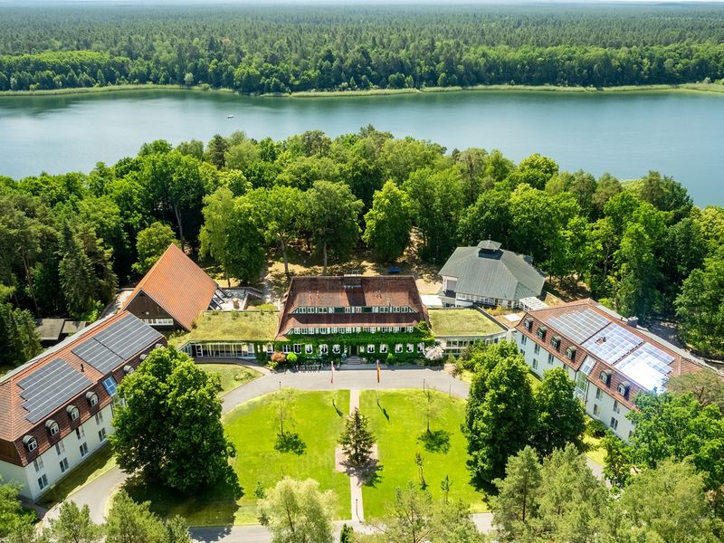 Luftaufnahme Hotel Döllnsee-Schorfheide