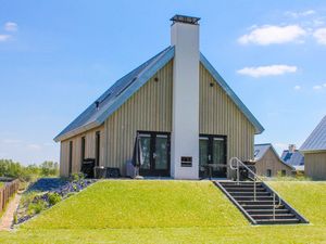 Luxuri&ouml;ses&comma; sehr ger&auml;umiges Ferienhaus in der N&auml;he oder am Wasser