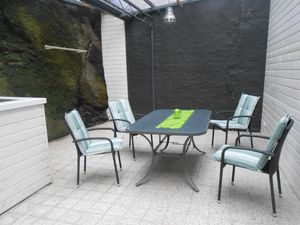 Terrasse am Felsen